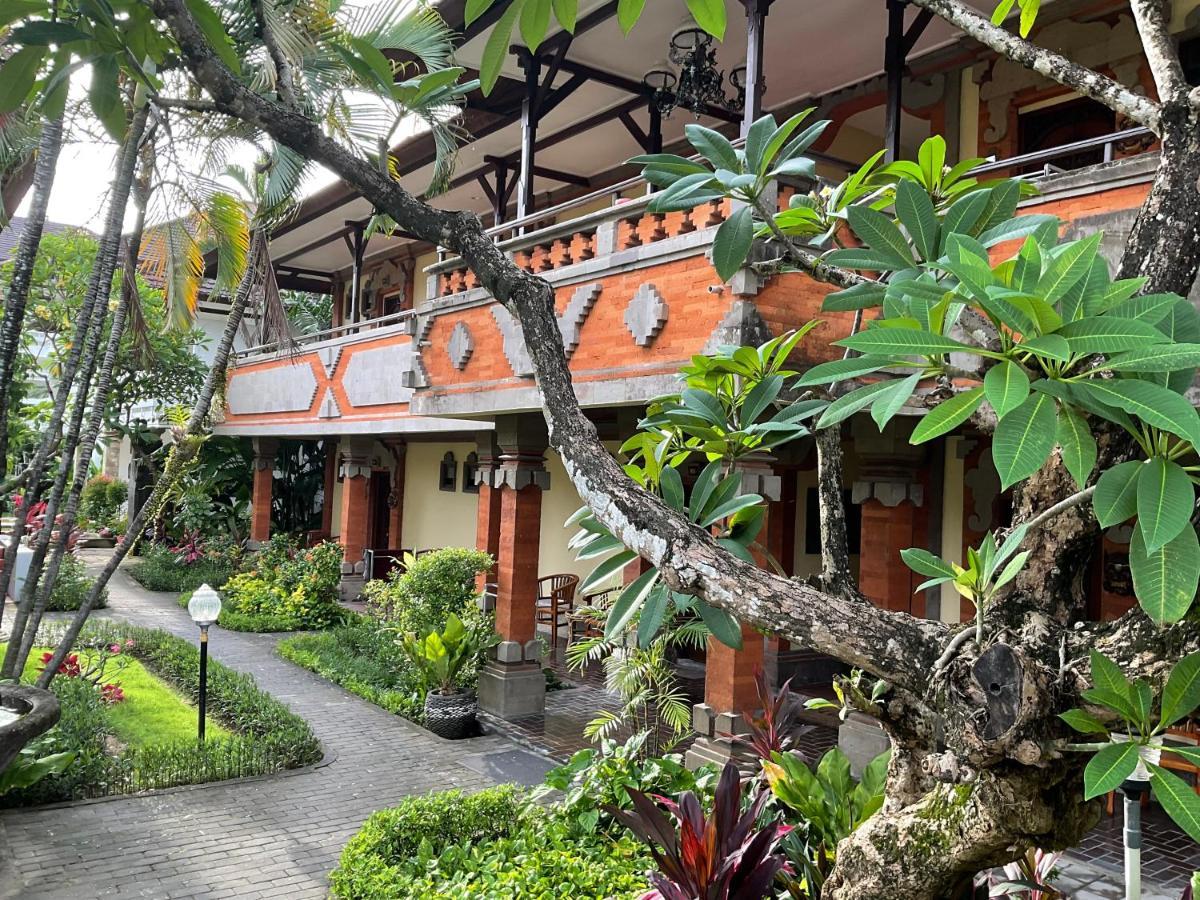 Hotel Grand Kumala Bali Legian Exterior foto